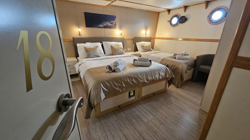 Adriatic Pearl Deluxe