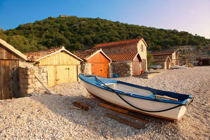 beli harbour cres island