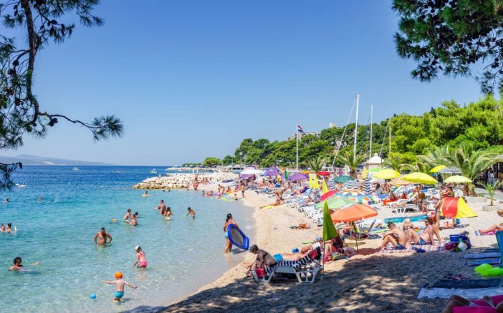 brela beach makarska