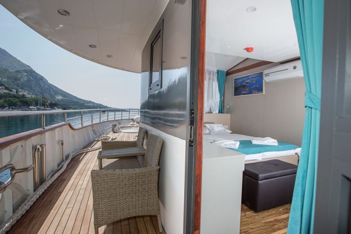 Deluxe Naturist Cruise From Split