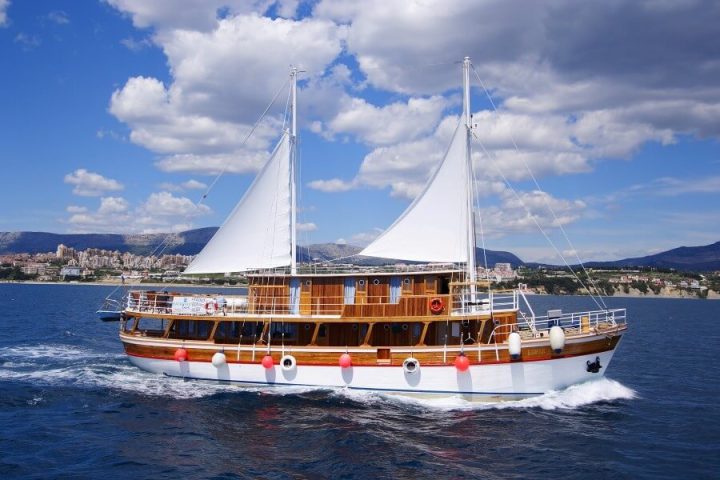 Nature And Culture Cruise