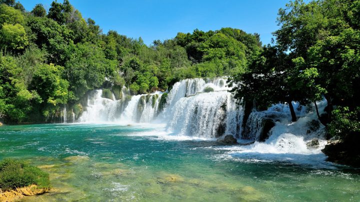 Northern Gems Deluxe Cruise