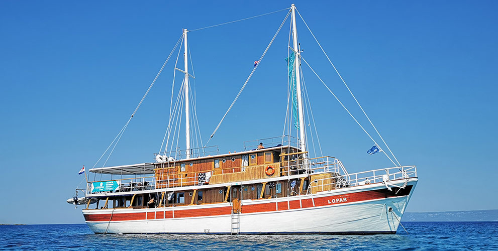 Traditional Ensuite Boat Category