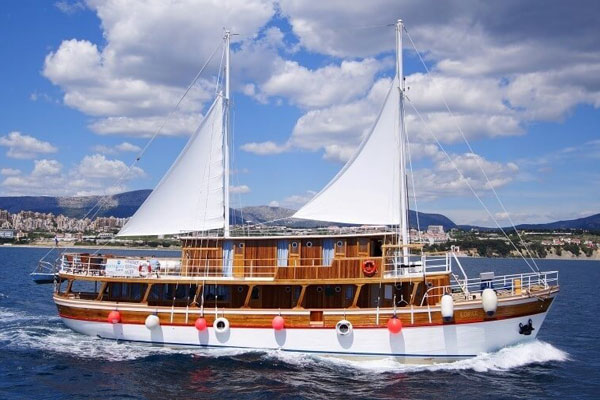 Traditional Ensuite Lopar