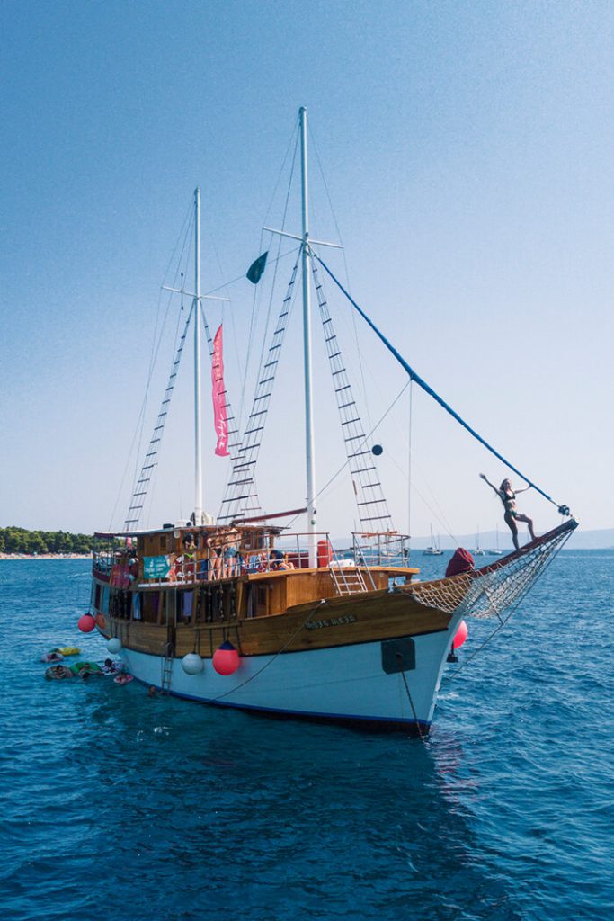 Traditional Ensuite Moja Maja