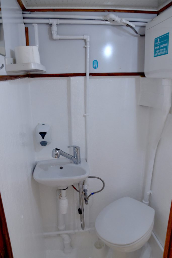 Traditional Ensuite Viktorija